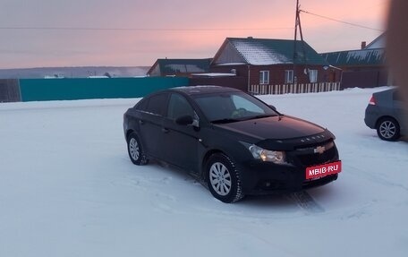 Chevrolet Cruze II, 2011 год, 750 000 рублей, 3 фотография