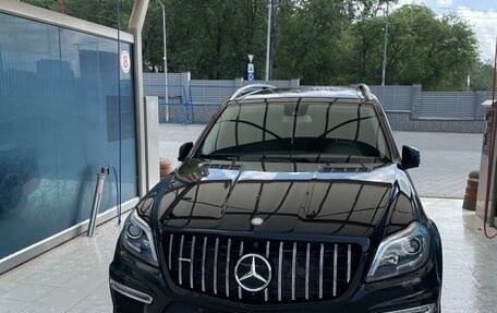 Mercedes-Benz GL-Класс, 2012 год, 2 900 000 рублей, 2 фотография