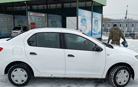 Renault Logan II, 2016 год, 450 000 рублей, 3 фотография