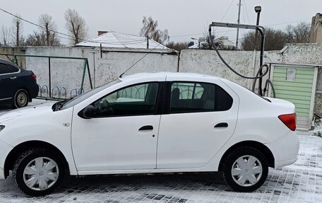 Renault Logan II, 2016 год, 450 000 рублей, 4 фотография