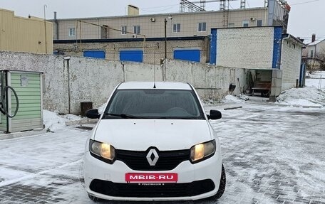 Renault Logan II, 2016 год, 450 000 рублей, 2 фотография