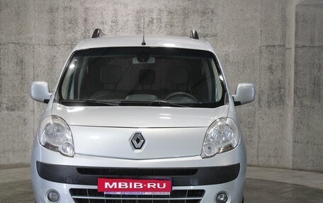 Renault Kangoo II рестайлинг, 2010 год, 747 000 рублей, 2 фотография