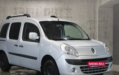 Renault Kangoo II рестайлинг, 2010 год, 747 000 рублей, 3 фотография