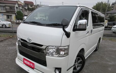 Toyota HiAce H200, 2021 год, 4 610 000 рублей, 2 фотография