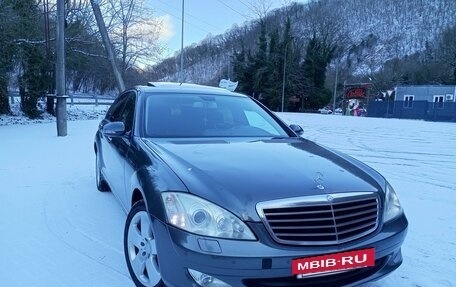 Mercedes-Benz S-Класс, 2007 год, 950 000 рублей, 3 фотография