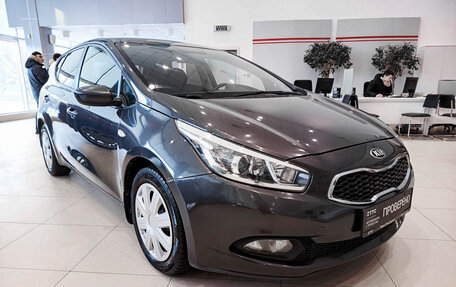 KIA cee'd III, 2015 год, 1 000 000 рублей, 5 фотография