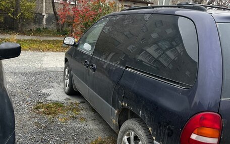 Chrysler Voyager III, 1999 год, 400 000 рублей, 3 фотография