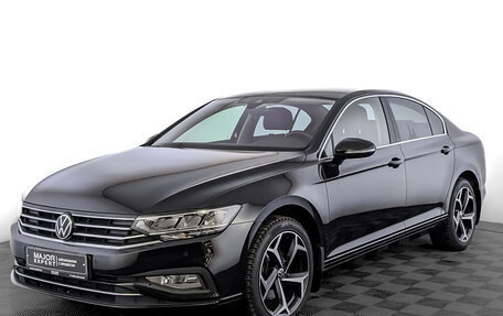 Volkswagen Passat B8 рестайлинг, 2021 год, 3 250 000 рублей, 1 фотография