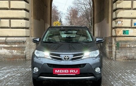 Toyota RAV4, 2013 год, 1 900 000 рублей, 2 фотография