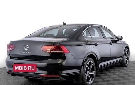 Volkswagen Passat B8 рестайлинг, 2021 год, 3 250 000 рублей, 5 фотография