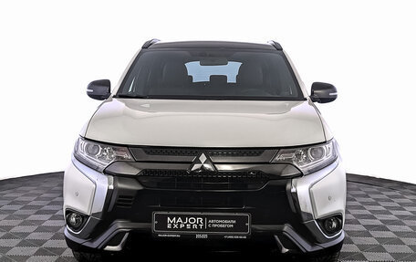 Mitsubishi Outlander III рестайлинг 3, 2022 год, 3 050 000 рублей, 2 фотография