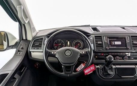 Volkswagen Multivan T6 рестайлинг, 2019 год, 4 750 000 рублей, 21 фотография