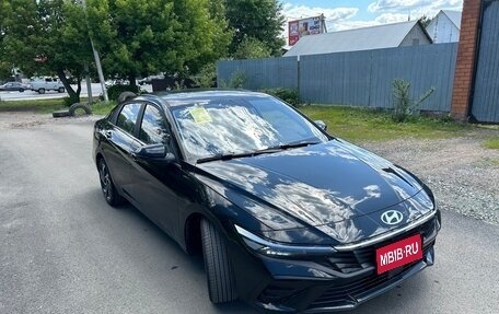 Hyundai Elantra, 2024 год, 2 580 000 рублей, 1 фотография