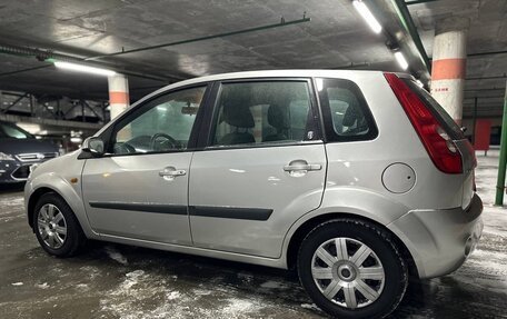 Ford Fiesta, 2007 год, 450 000 рублей, 2 фотография