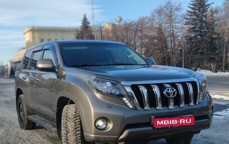 Toyota Land Cruiser Prado 150 рестайлинг 2, 2014 год, 3 650 000 рублей, 8 фотография