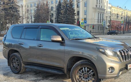 Toyota Land Cruiser Prado 150 рестайлинг 2, 2014 год, 3 650 000 рублей, 22 фотография