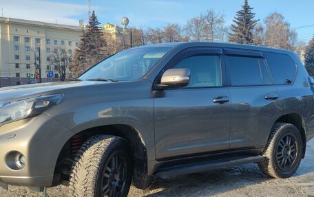 Toyota Land Cruiser Prado 150 рестайлинг 2, 2014 год, 3 650 000 рублей, 16 фотография