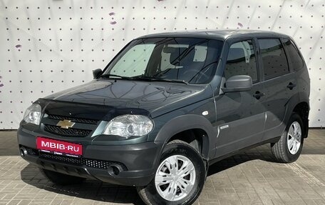 Chevrolet Niva I рестайлинг, 2018 год, 895 000 рублей, 1 фотография