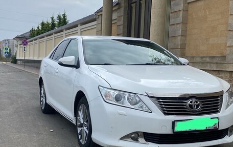 Toyota Camry, 2014 год, 1 820 000 рублей, 8 фотография