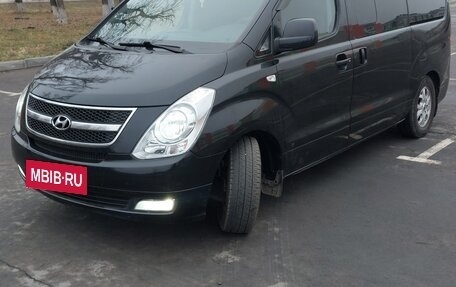 Hyundai Grand Starex Grand Starex I рестайлинг 2, 2010 год, 1 950 000 рублей, 11 фотография