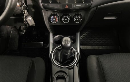 Mitsubishi ASX I рестайлинг, 2012 год, 1 070 000 рублей, 17 фотография