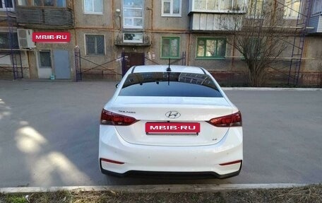 Hyundai Solaris II рестайлинг, 2019 год, 1 600 000 рублей, 2 фотография