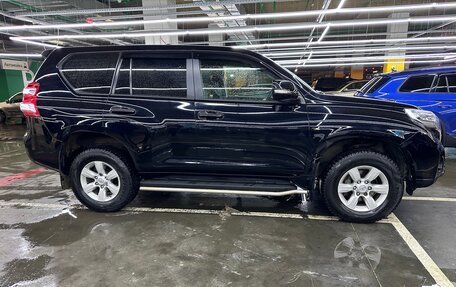 Toyota Land Cruiser Prado 150 рестайлинг 2, 2016 год, 5 500 000 рублей, 5 фотография