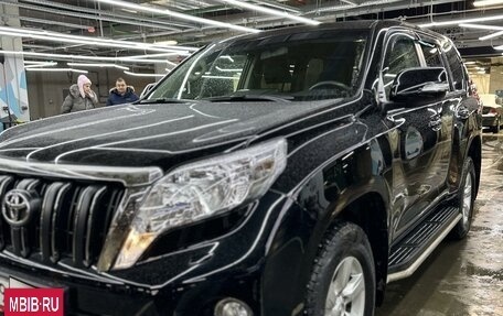 Toyota Land Cruiser Prado 150 рестайлинг 2, 2016 год, 5 500 000 рублей, 2 фотография