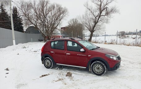 Renault Sandero I, 2012 год, 955 000 рублей, 2 фотография