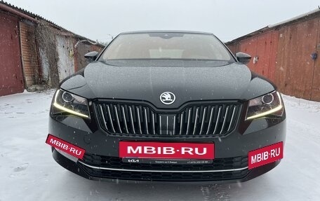 Skoda Superb III рестайлинг, 2015 год, 1 900 000 рублей, 32 фотография