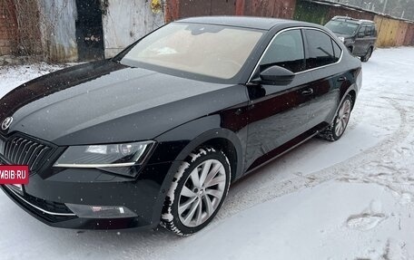 Skoda Superb III рестайлинг, 2015 год, 1 900 000 рублей, 34 фотография