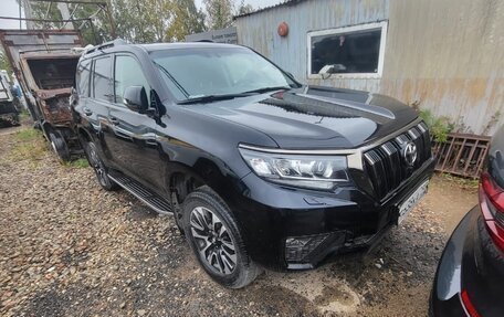 Toyota Land Cruiser Prado 150 рестайлинг 2, 2021 год, 3 500 000 рублей, 2 фотография