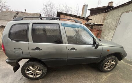 Chevrolet Niva I рестайлинг, 2005 год, 480 000 рублей, 2 фотография