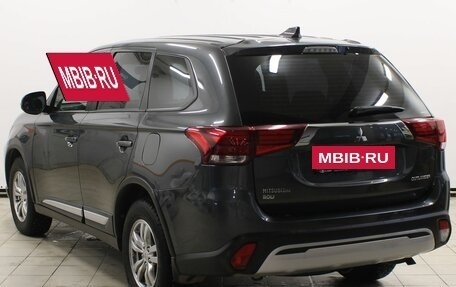 Mitsubishi Outlander III рестайлинг 3, 2019 год, 2 399 900 рублей, 7 фотография