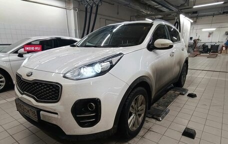 KIA Sportage IV рестайлинг, 2017 год, 1 999 000 рублей, 2 фотография