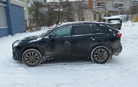 Toyota RAV4, 2020 год, 2 200 000 рублей, 2 фотография