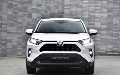 Toyota RAV4, 2023 год, 4 160 000 рублей, 1 фотография