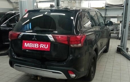 Mitsubishi Outlander III рестайлинг 3, 2020 год, 1 758 000 рублей, 3 фотография