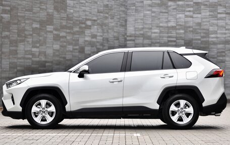 Toyota RAV4, 2023 год, 4 160 000 рублей, 5 фотография