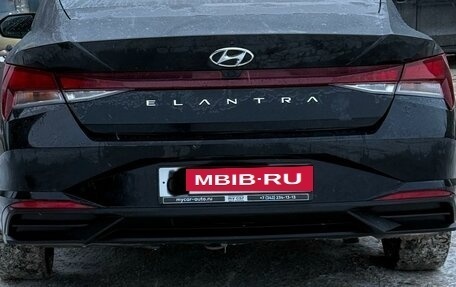 Hyundai Elantra, 2021 год, 1 950 000 рублей, 5 фотография