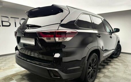 Toyota Highlander III, 2019 год, 5 050 000 рублей, 4 фотография