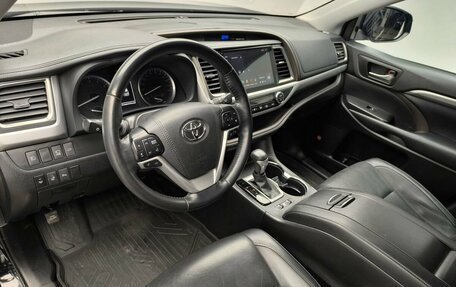 Toyota Highlander III, 2019 год, 5 050 000 рублей, 11 фотография