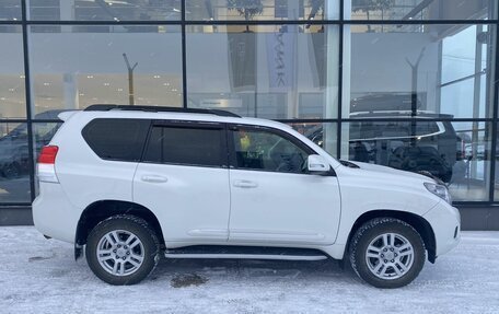 Toyota Land Cruiser Prado 150 рестайлинг 2, 2012 год, 2 850 000 рублей, 6 фотография