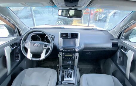 Toyota Land Cruiser Prado 150 рестайлинг 2, 2012 год, 2 850 000 рублей, 13 фотография