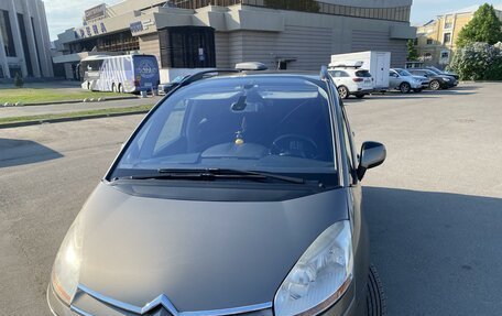 Citroen C4 Picasso II рестайлинг, 2010 год, 700 000 рублей, 3 фотография