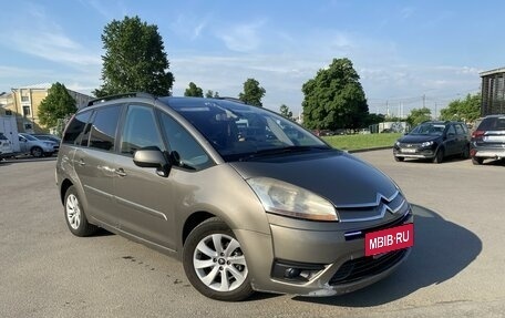 Citroen C4 Picasso II рестайлинг, 2010 год, 700 000 рублей, 8 фотография