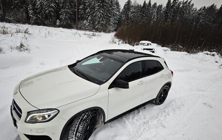 Mercedes-Benz GLA, 2016 год, 2 600 000 рублей, 13 фотография