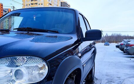 Chevrolet Niva I рестайлинг, 2017 год, 820 000 рублей, 5 фотография