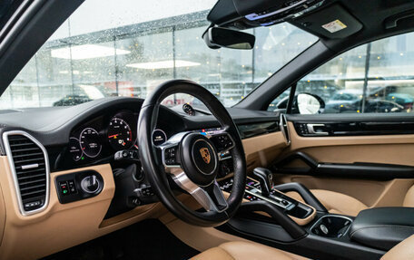 Porsche Cayenne III, 2018 год, 5 999 000 рублей, 15 фотография