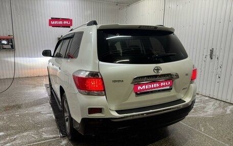 Toyota Highlander III, 2012 год, 3 400 000 рублей, 14 фотография